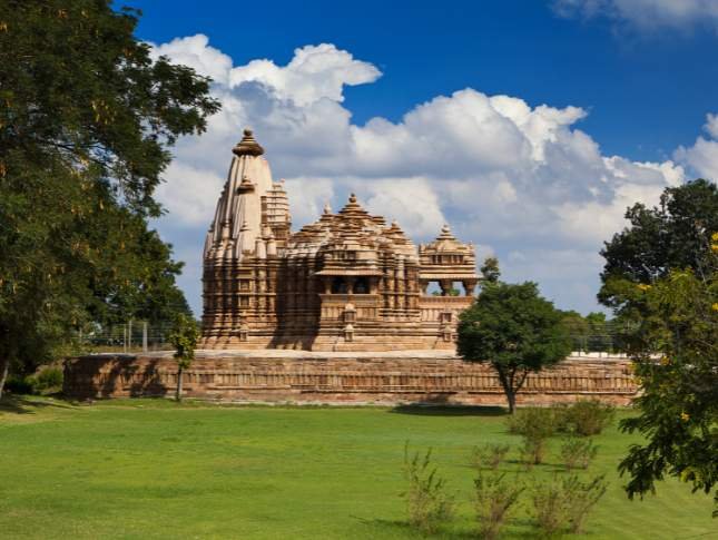 golden-triangle-tour-with-khajuraho