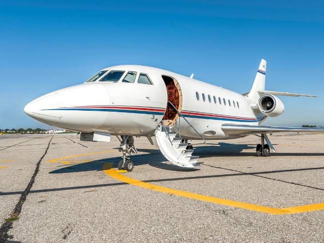 mumbai-to-agra-luxury-overnight-trip-by-private-jet